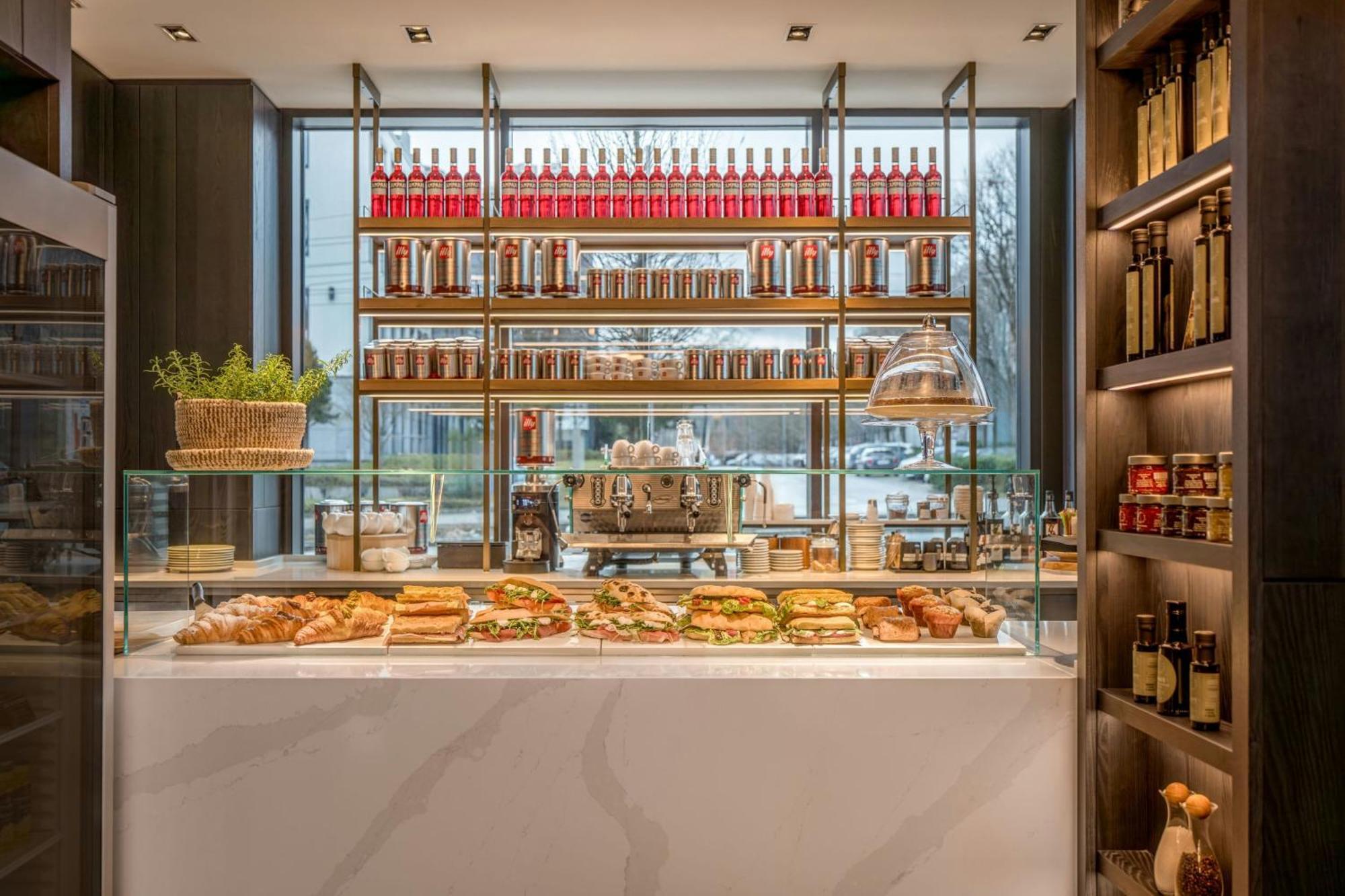 Munich Marriott Hotel City West Exteriör bild